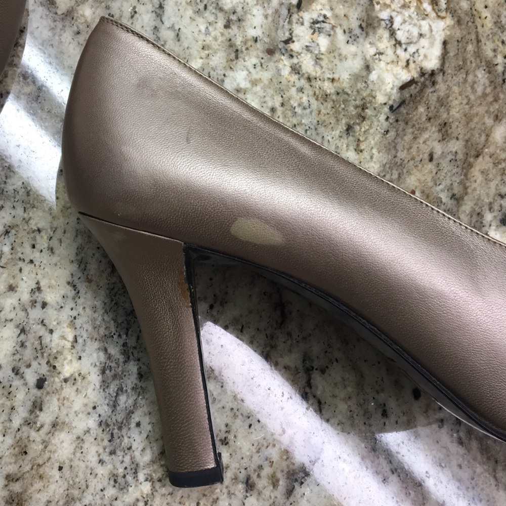 YSL authentic punps - Picture 8 of 8